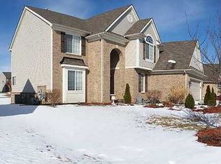 7182 Wellington Ln, Ypsilanti, MI