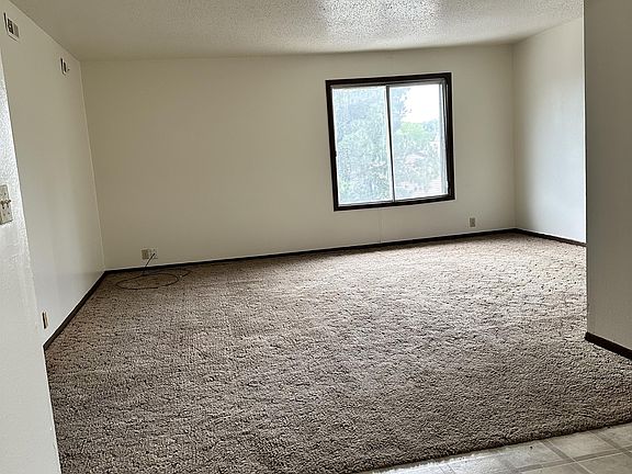 3rd image of 2100 N Adams St #2102/12