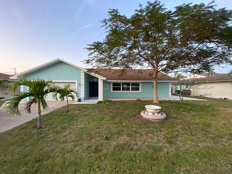 1st image of 229 SW 38th St