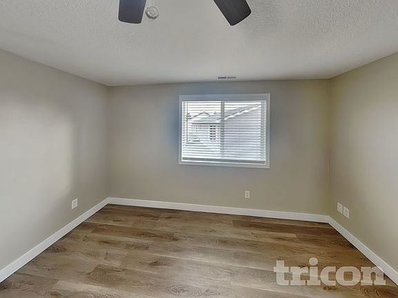 5th image of 16209 NE 12th St