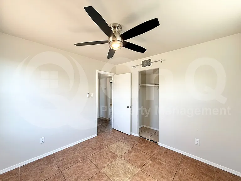 3026 W Pierce St — Photo 16