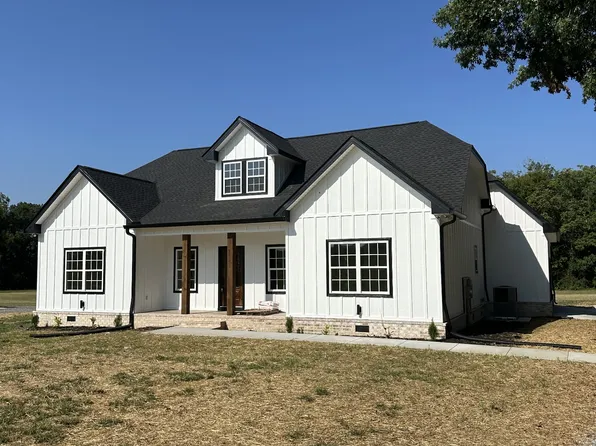 2020 Highway 141 N, Hartsville, TN 37074