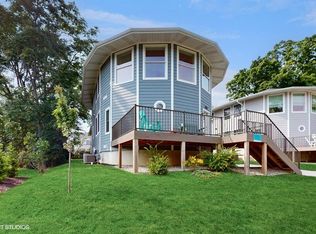 345 Park Ave, South Haven, MI 49090