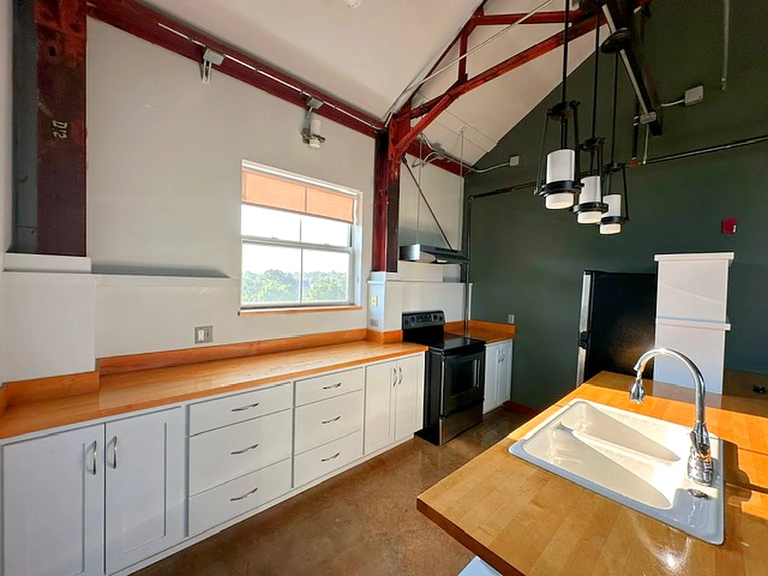 1 bed, 1078 sqft, $1,450 — Photo 4