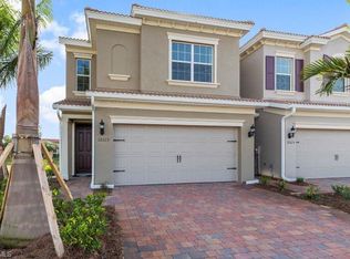 12613 Laurel Cove Dr, Fort Myers, FL 33913