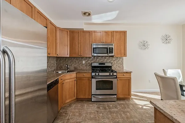 Sold by Ben Bay Realty Co. of Bay Ridge | media 26