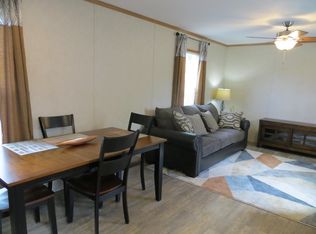 12 Matthew Dr, Castleton On Hudson, NY 12033