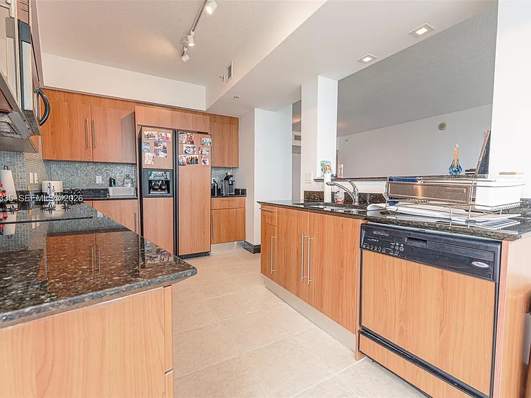 335 Biscayne Blvd #1009 — Photo 8