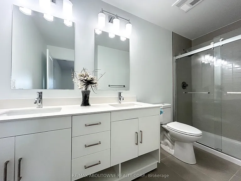 460A Belmont Ave W #1008 — Photo 11
