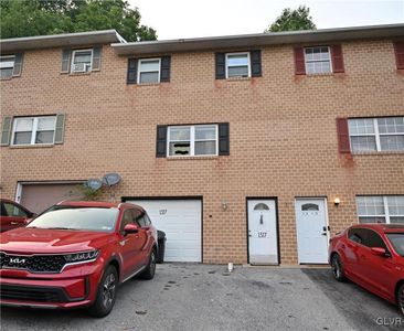 1317 Jeter Ave, Fountain Hill, PA, 18015