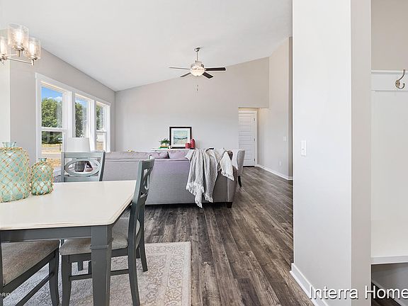 4th image of 2073 Sassafras Cir #26