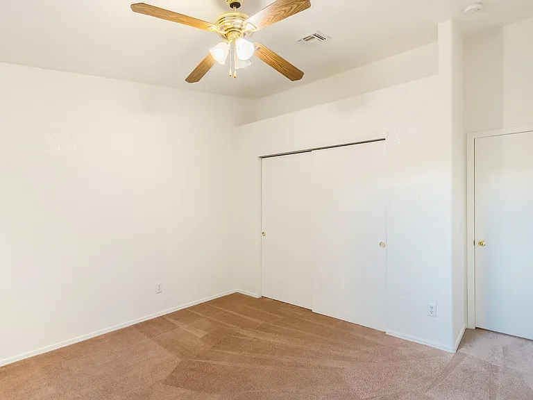 112 Buffalo Dr — Photo 21