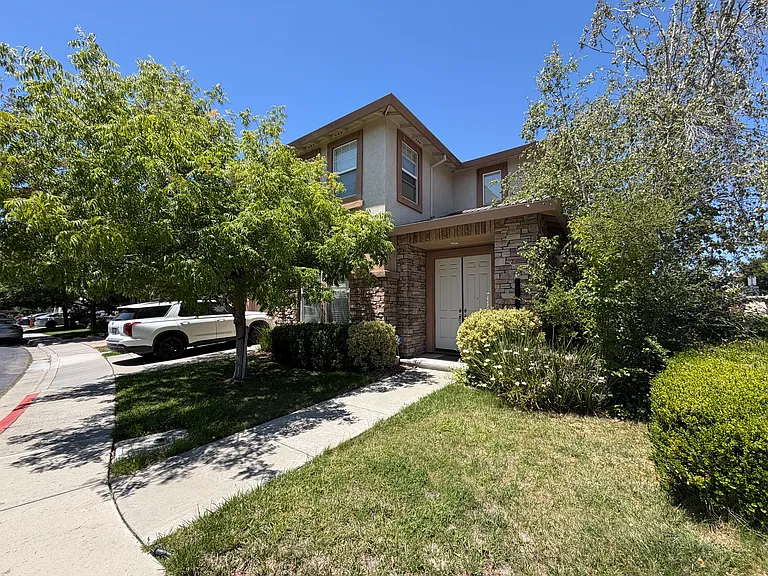 5678 Bellevue Cir — Photo 7