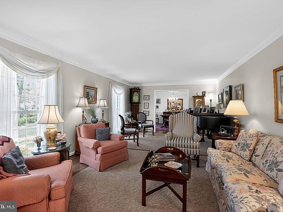 5th image of 3920 Ravine Dr