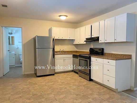 4th image of 5734 Durand St