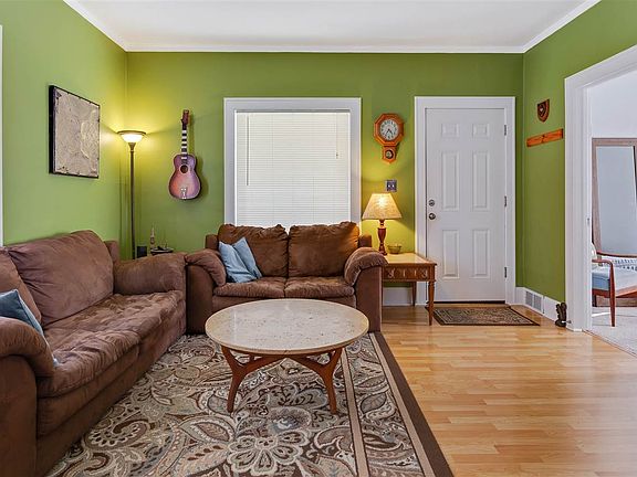 2nd image of 707 Cottage Grove Ave