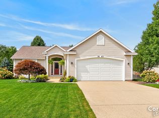 3843 Pine Meadow Dr, Holland, MI 49424
