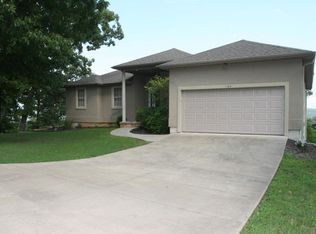 1104 Ozark Hollow Rd, Blue Eye, MO 65611