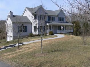 73 Hawks Schoolhouse Rd, Bloomsbury, NJ 08804