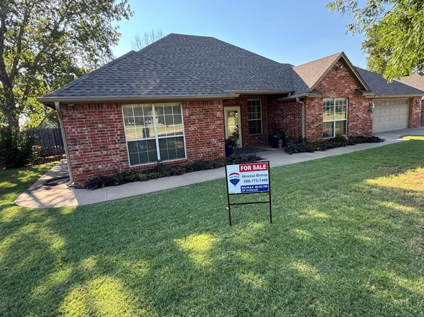 3751 Country Club Rd, Duncan, OK 73533