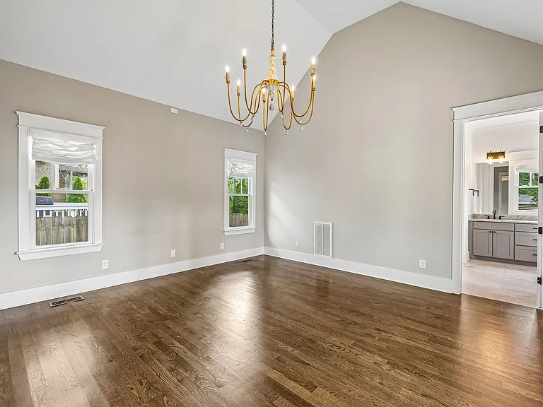 124B Lincoln Ct — Photo 31