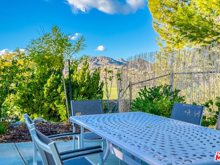 8961 Farralone Ave — Photo 5