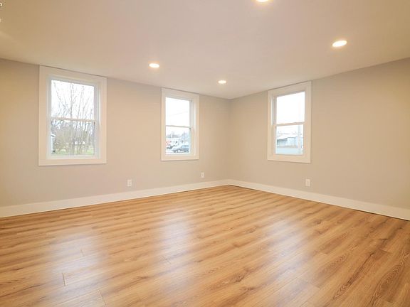 3rd image of 45 N Railroad St