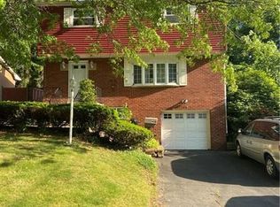 408 Springdale Dr, Pittsburgh, PA 15235