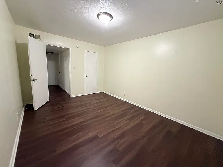 2316 Buchanan St — Photo 5