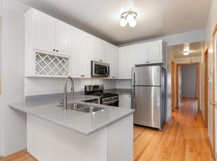 1320 N Greenview Ave APT 2, Chicago, IL 60642