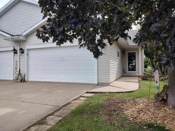 1040 4th St, Fond Du Lac, WI 54935