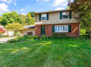 4261 Adeer Dr, Canfield, OH 44406