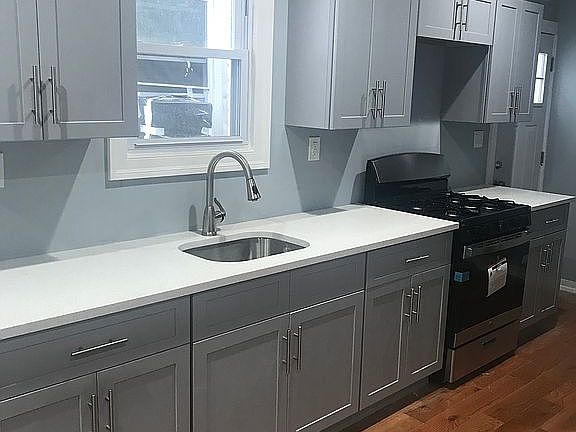 3rd image of 10938 153rd St