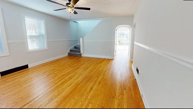 1670 Washington Blvd — Photo 2