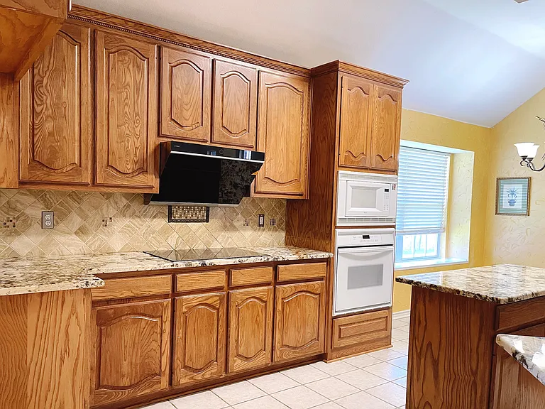 1510 Scottsman Dr — Photo 4