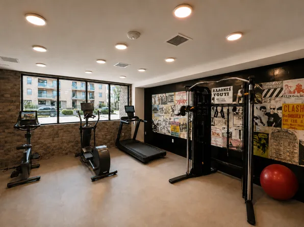 2450 South Barrington Avenue