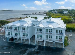 704 E Moore St UNIT 107, Southport, NC 28461