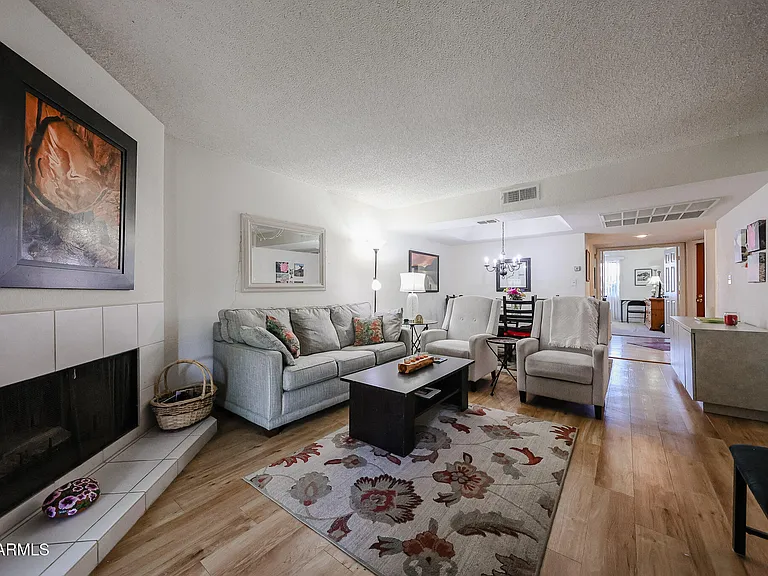 9430 E Mission Ln #104 — Photo 11