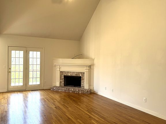 3rd image of 1704 Tellico Dr