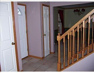 3rd image of 331 Cottingham Cir