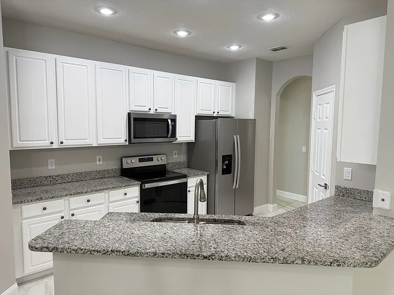 5370 Red Leaf Ct — Photo 4