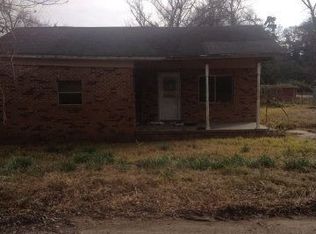 1203 Vine St, Port Gibson, MS 39150