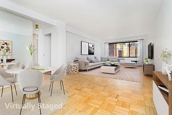 Sold by Manhattan Boutique Real Estate | media 2