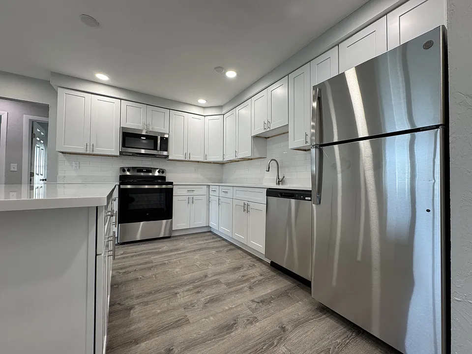 5 Fales St #2D