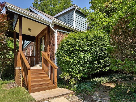 5th image of 713 Chatelet Woods Dr