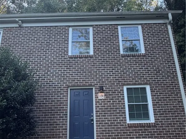 1190 Pine Haven Ct, Charlottesville, VA 22901