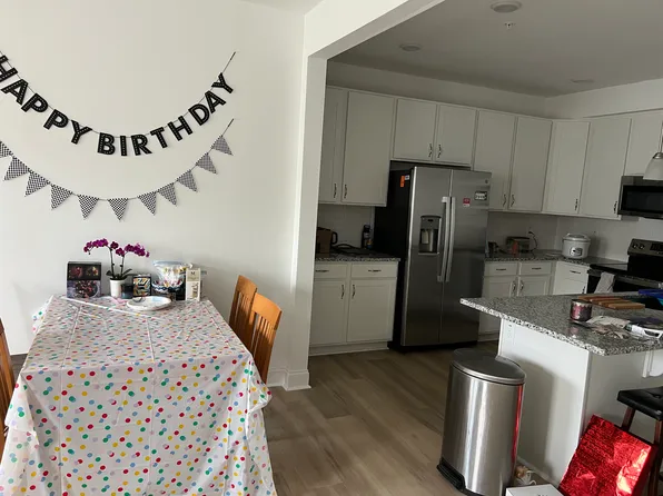 618 Market Grove Dr, Wake Forest, NC