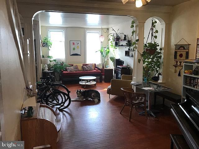 1st image of 1903 E Madison St