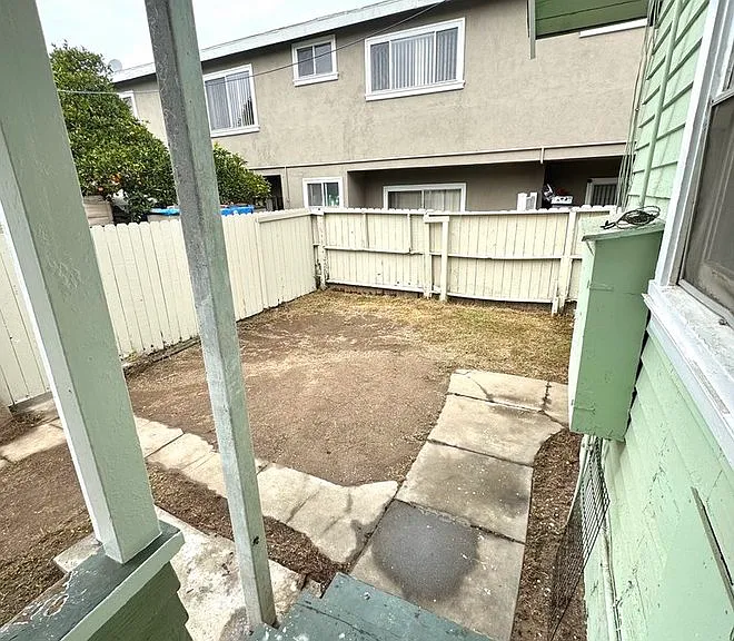 491 Rose Ave #A — Photo 16
