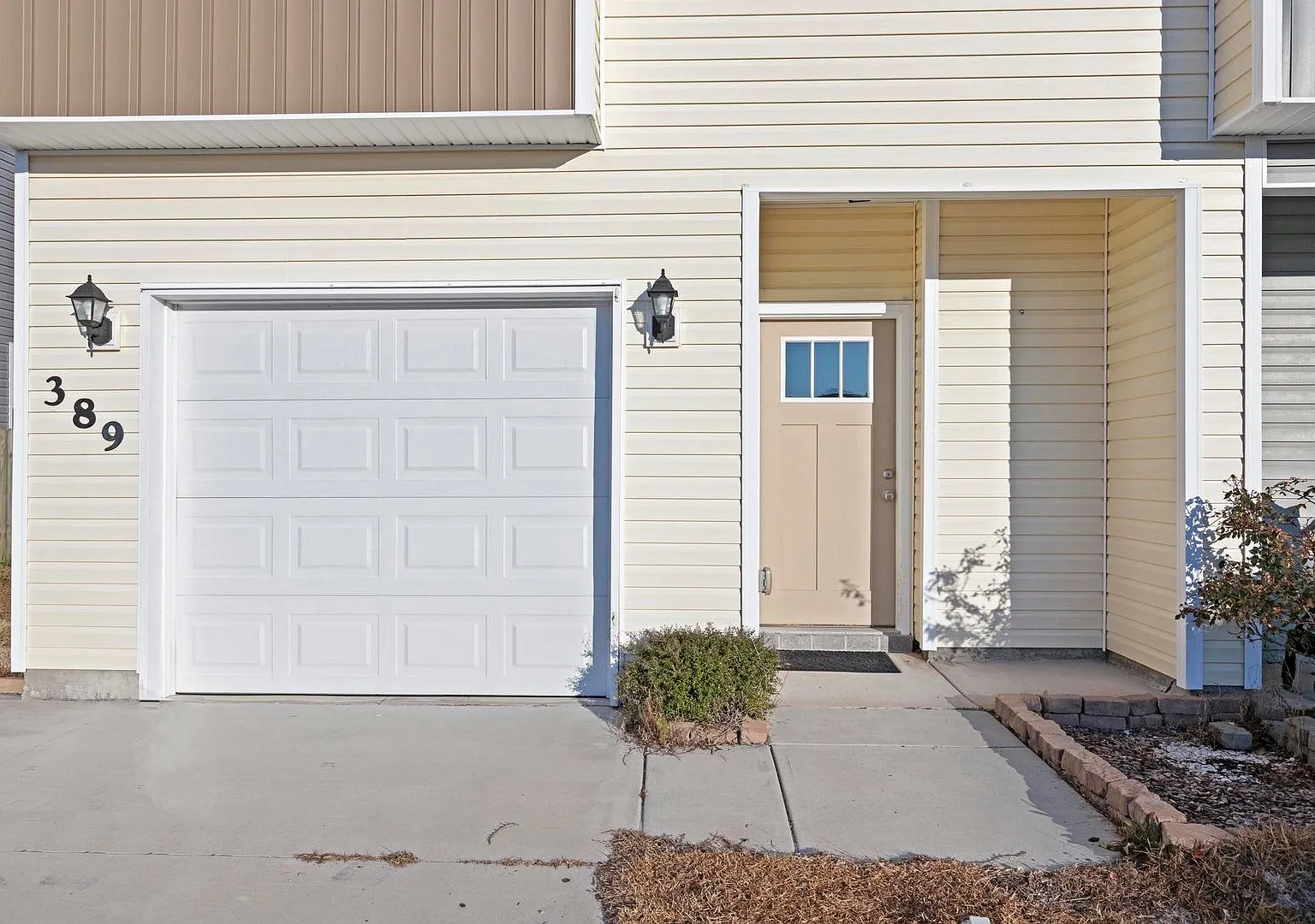Townhouse For Rent! — Photo 3
